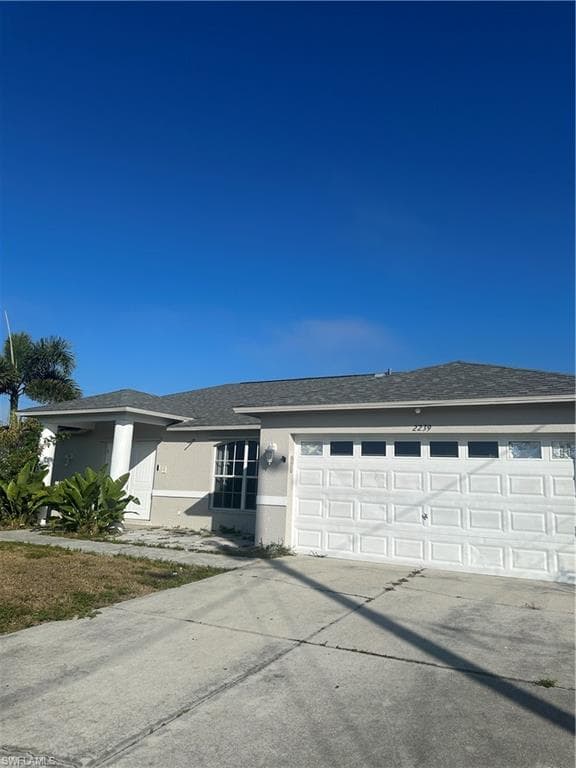 2239 1st ST CAPE CORAL, FL 33993