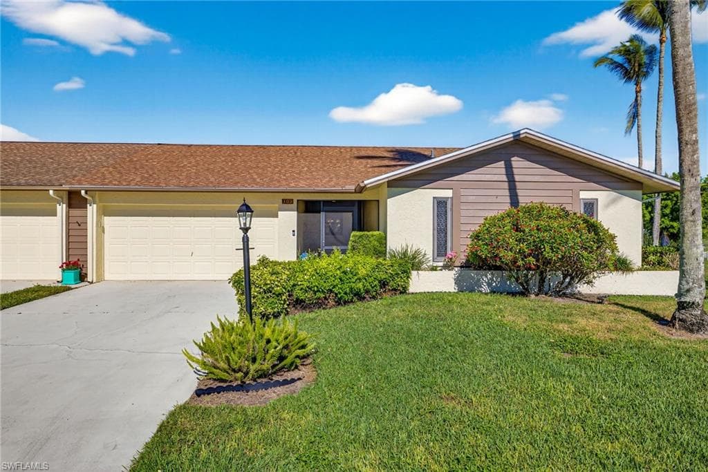 303 Reynolds CT M16 NAPLES, FL 34112