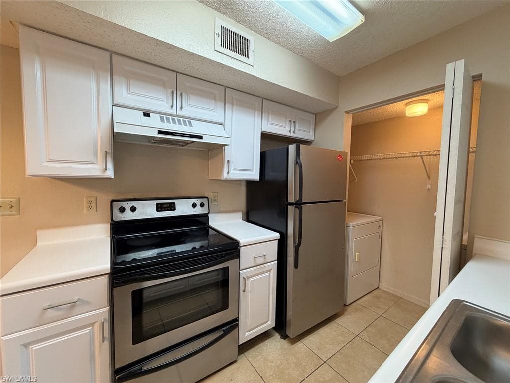 12561 Equestrian CIR 804 FORT MYERS, FL 33907