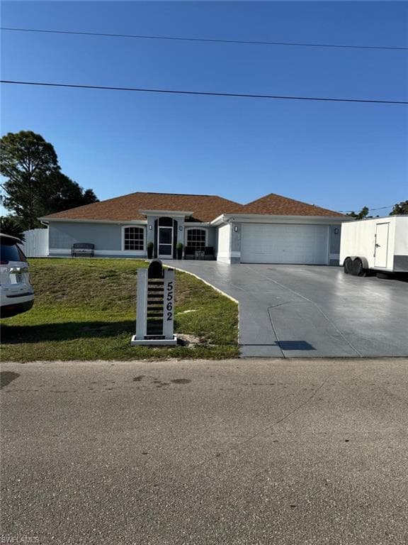5562 Burr ST LEHIGH ACRES, FL 33971