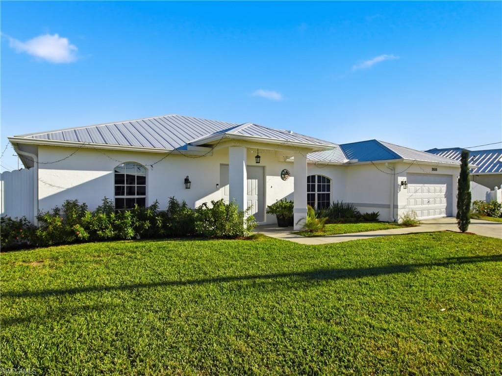 2833 4th AVE CAPE CORAL, FL 33993