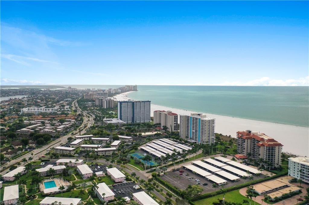 140 Seaview CT 1704S MARCO ISLAND, FL 34145
