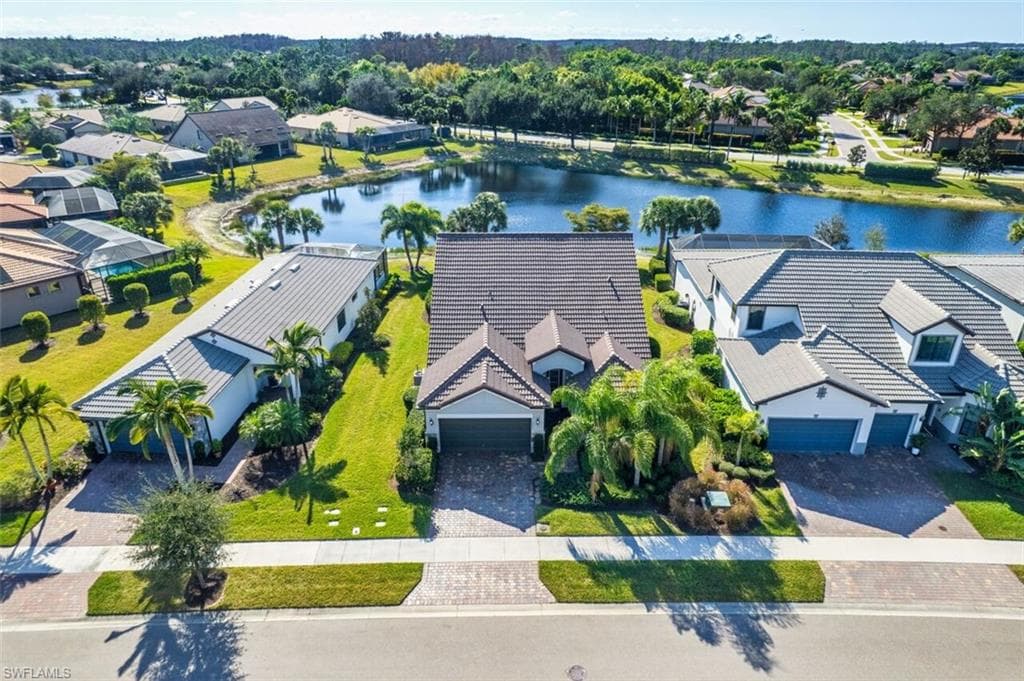 10859 Maitland WAY FORT MYERS, FL 33913