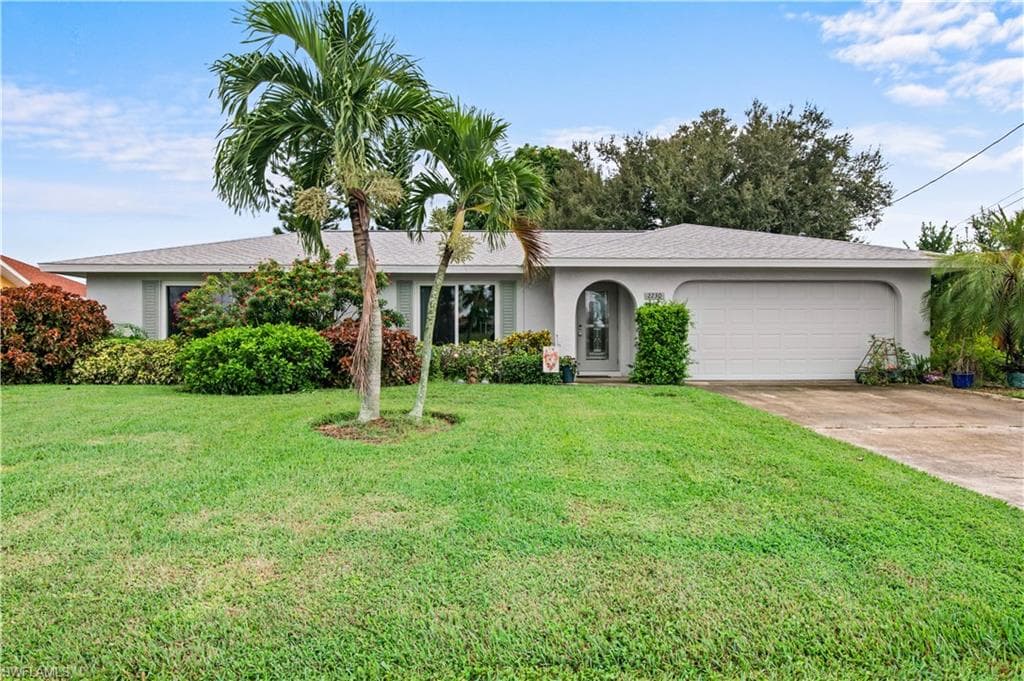 2230 27th TER CAPE CORAL, FL 33904