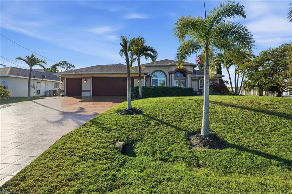 1422 SW 16th TER CAPE CORAL, FL 33991
