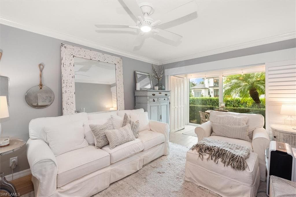 291 8th AVE S 291A NAPLES, FL 34102