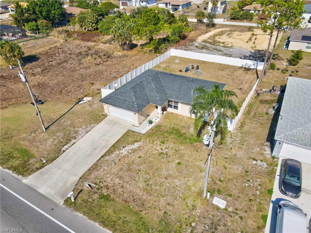 3910 23rd ST SW LEHIGH ACRES, FL 33976