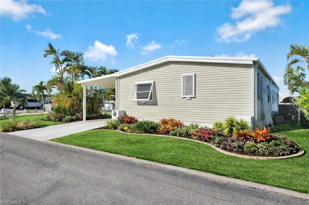 2971 Bounty LN ST. JAMES CITY, FL 33956