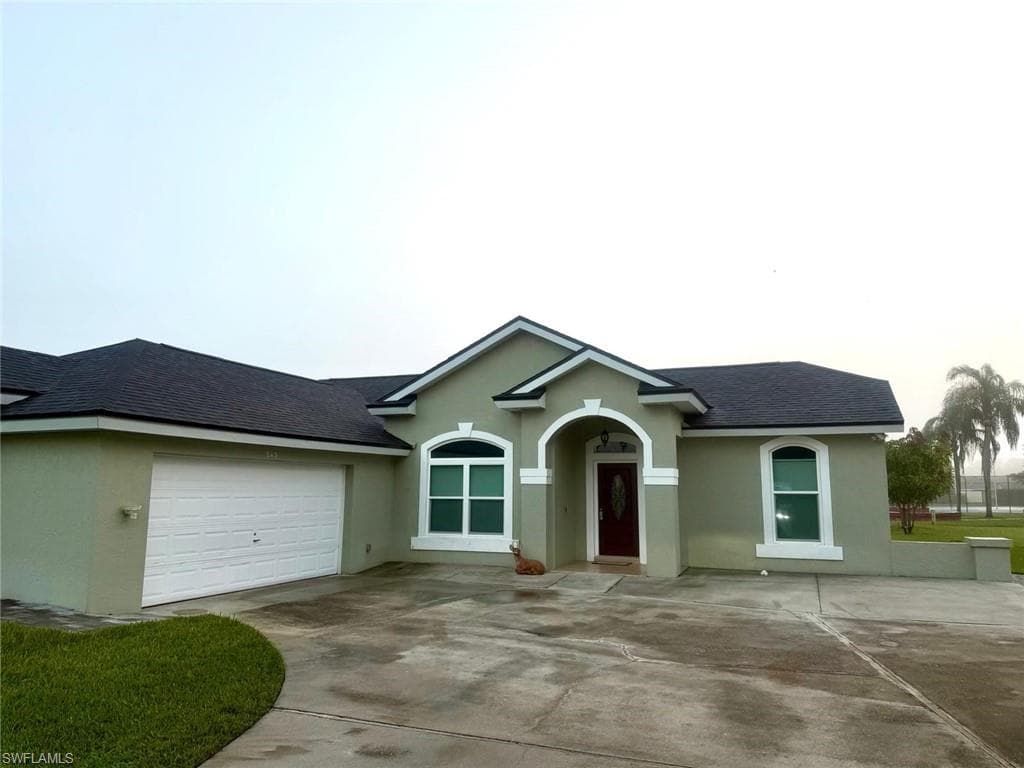 545 Whispering Wind BEND LEHIGH ACRES, FL 33974