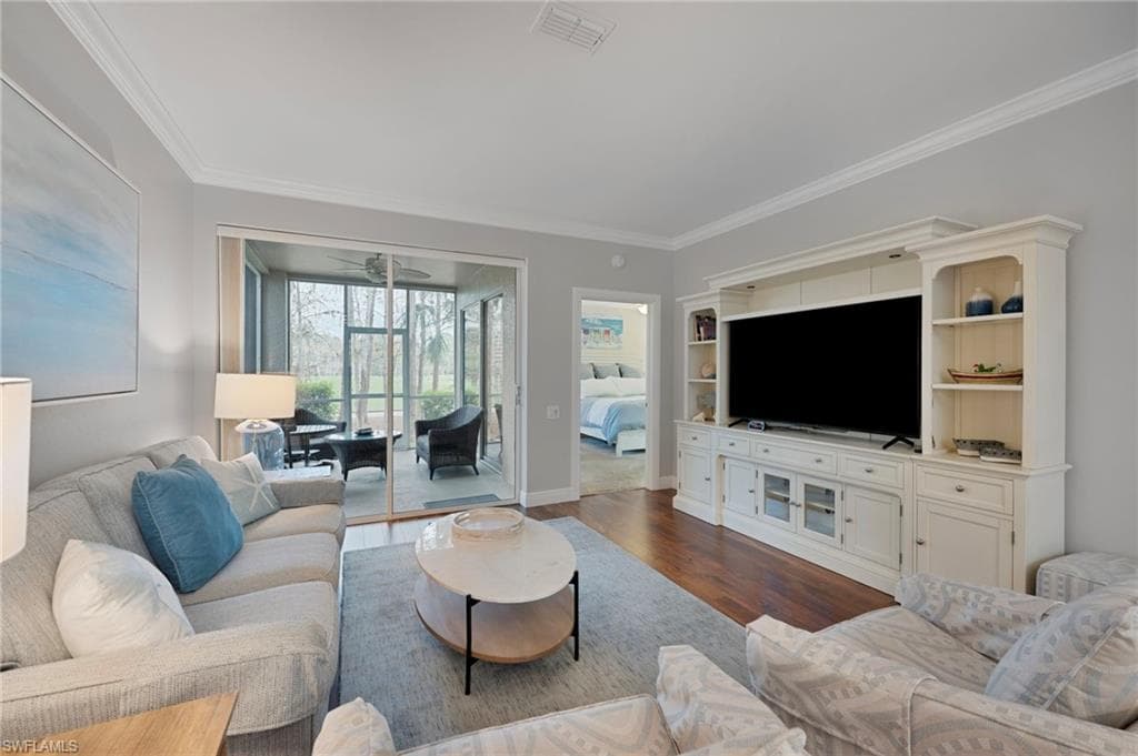 8267 Parkstone PL 102 NAPLES, FL 34120