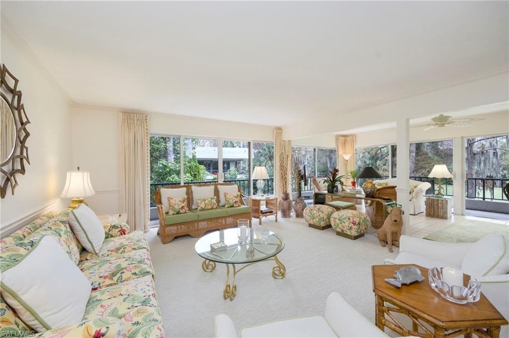 103 Clubhouse DR 350 NAPLES, FL 34105