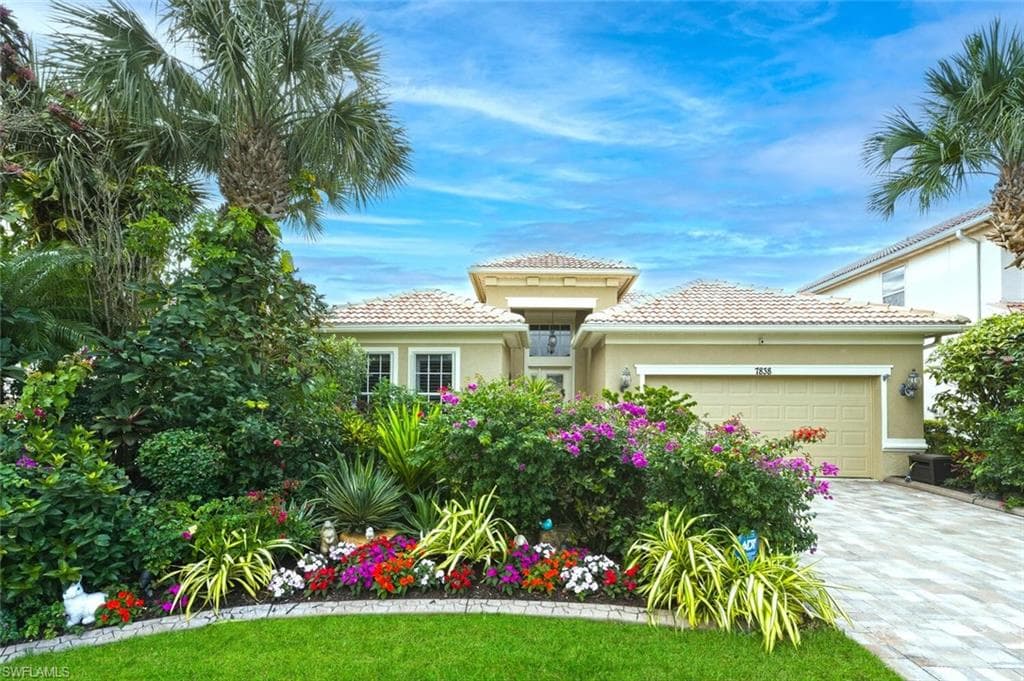 7838 Founders CIR NAPLES, FL 34104