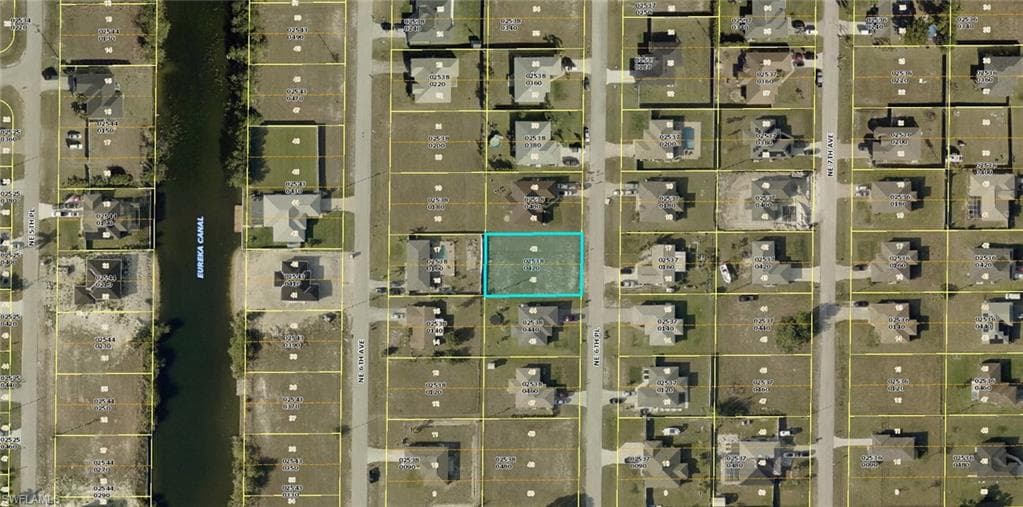 2212 NE 6th PL CAPE CORAL, FL 33909