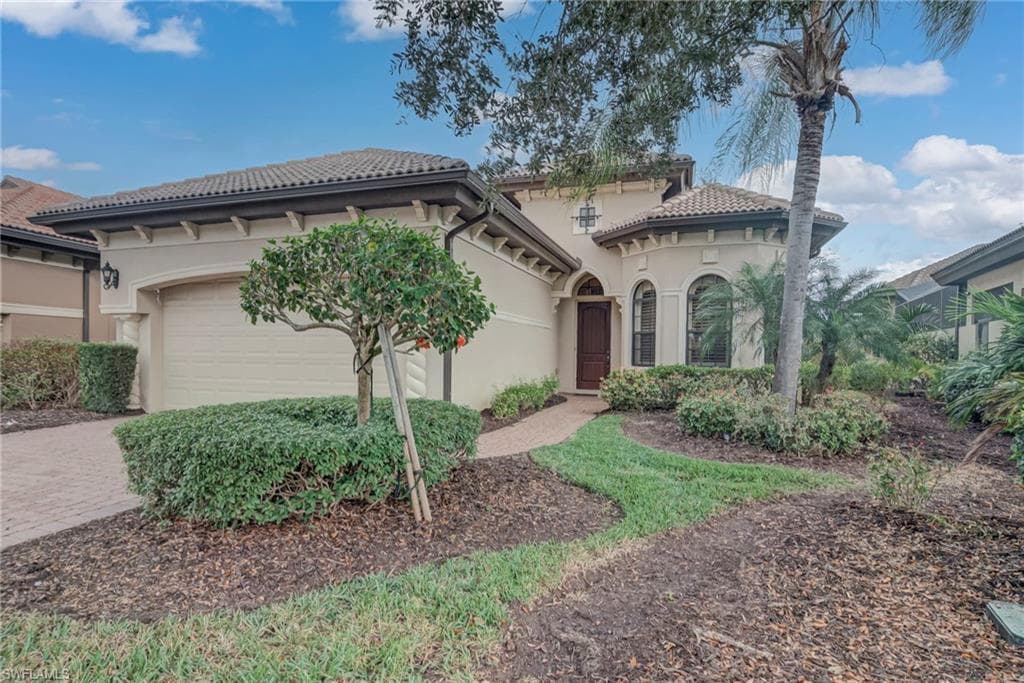 8332 Provencia CT FORT MYERS, FL 33912