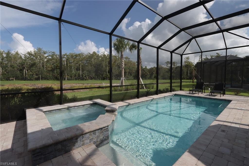 9842 Everglades DR NAPLES, FL 34120