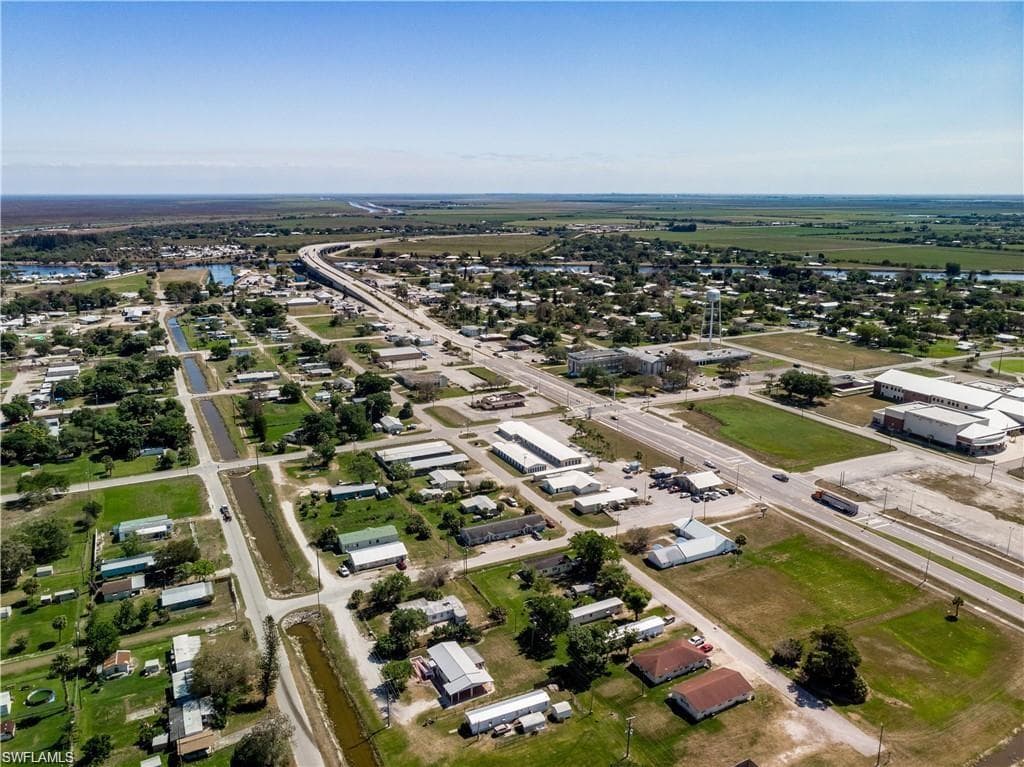 600 & 642 U S Hwy 27 MOORE HAVEN, FL 33471