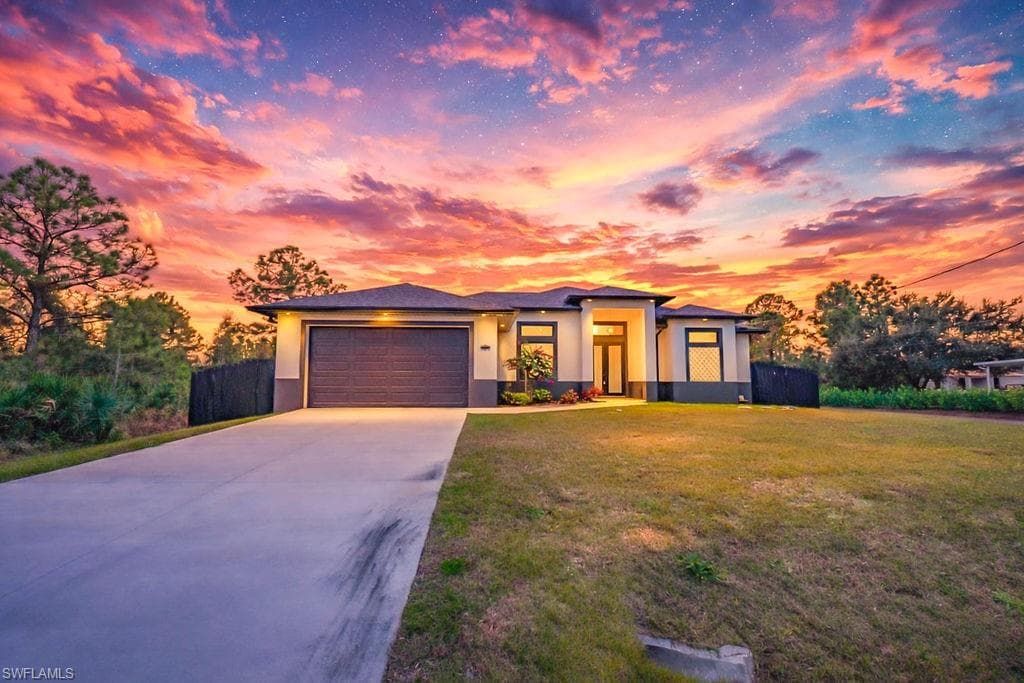 2819 34th ST W LEHIGH ACRES, FL 33971