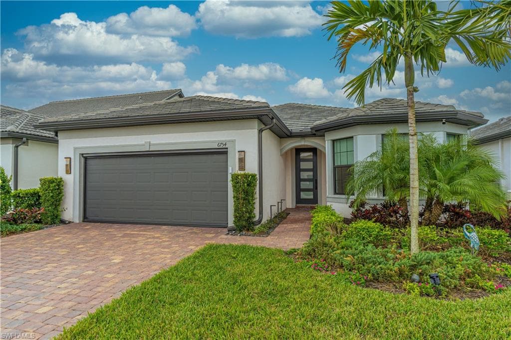 6754 Pennyroyal DR NAPLES, FL 34114