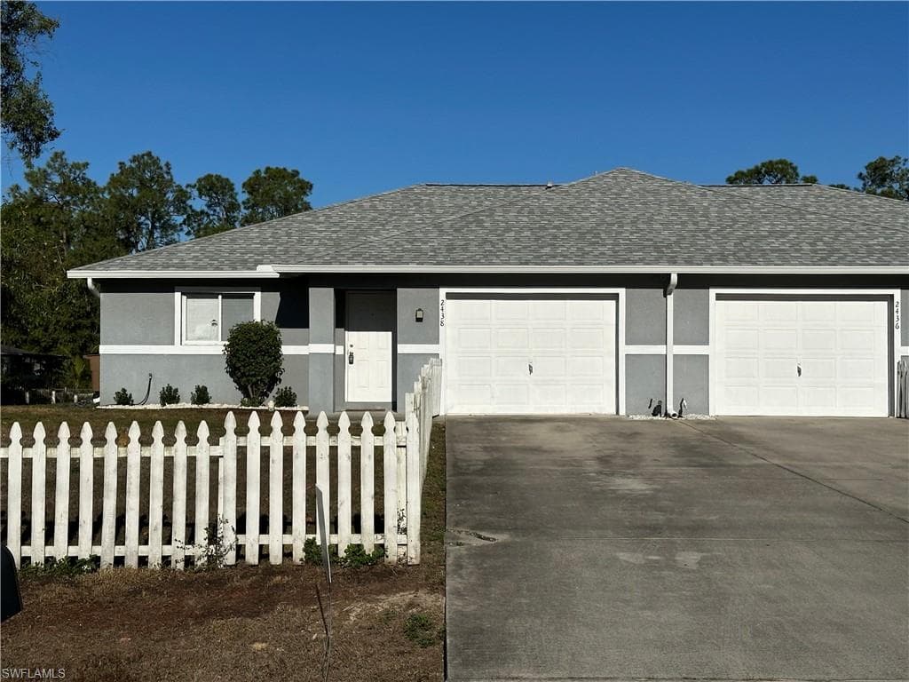 2438 Joe AVE S 2438 LEHIGH ACRES, FL 33973