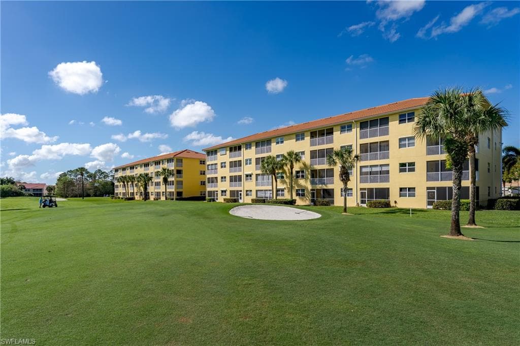 6828 Sterling Greens PL 101 NAPLES, FL 34104