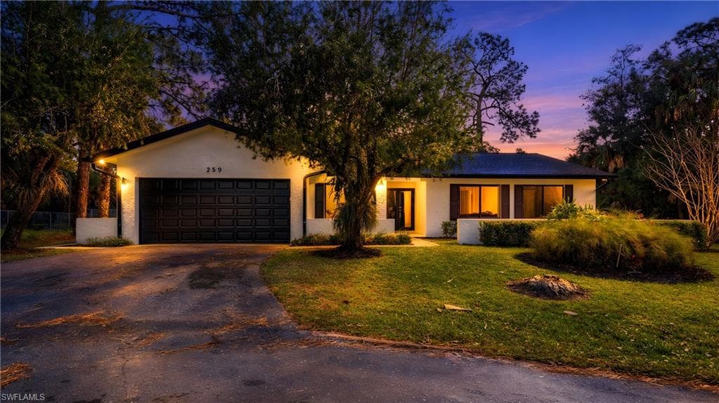 250 17th ST NW NAPLES, FL 34120