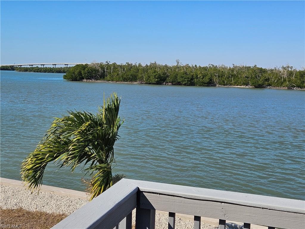 238 Harbor PL N OTHER, FL 34140