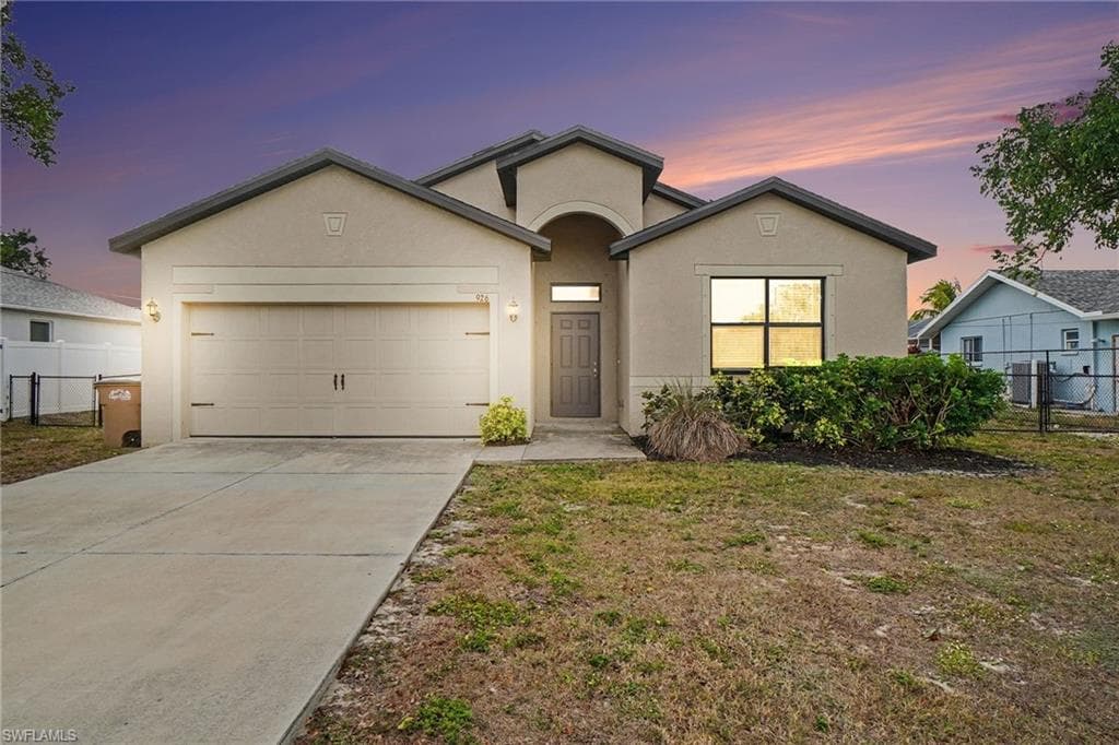 926 SW 32nd TER CAPE CORAL, FL 33914