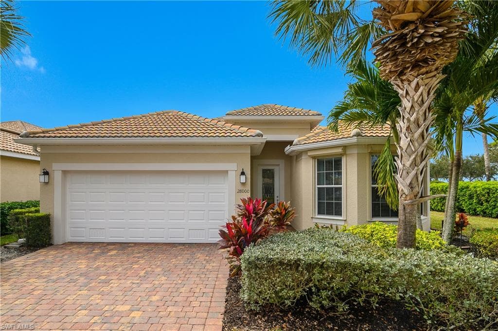 28000 Oceana DR BONITA SPRINGS, FL 34135