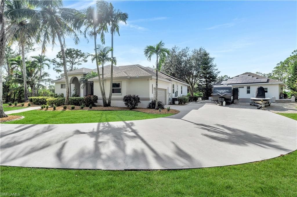 24410 Golden Eagle LN BONITA SPRINGS, FL 34135