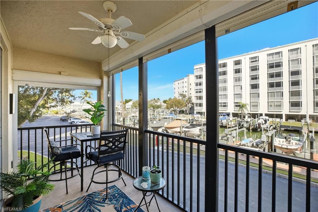 4421 Bay Beach LN 611 FORT MYERS BEACH, FL 33931