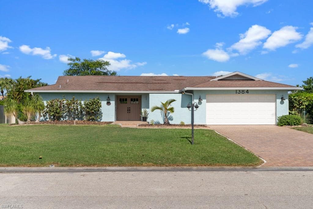 1384 Burgundy DR FORT MYERS, FL 33919