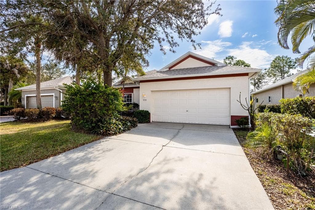 9733 Mendocino DR FORT MYERS, FL 33919