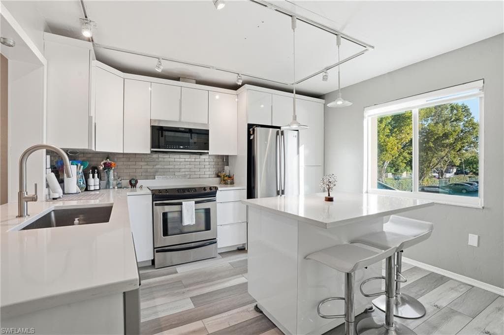 2828 Jackson ST H6 FORT MYERS, FL 33901