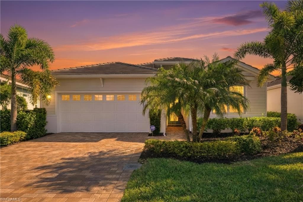 28137 Seasons Tide AVE BONITA SPRINGS, FL 34135