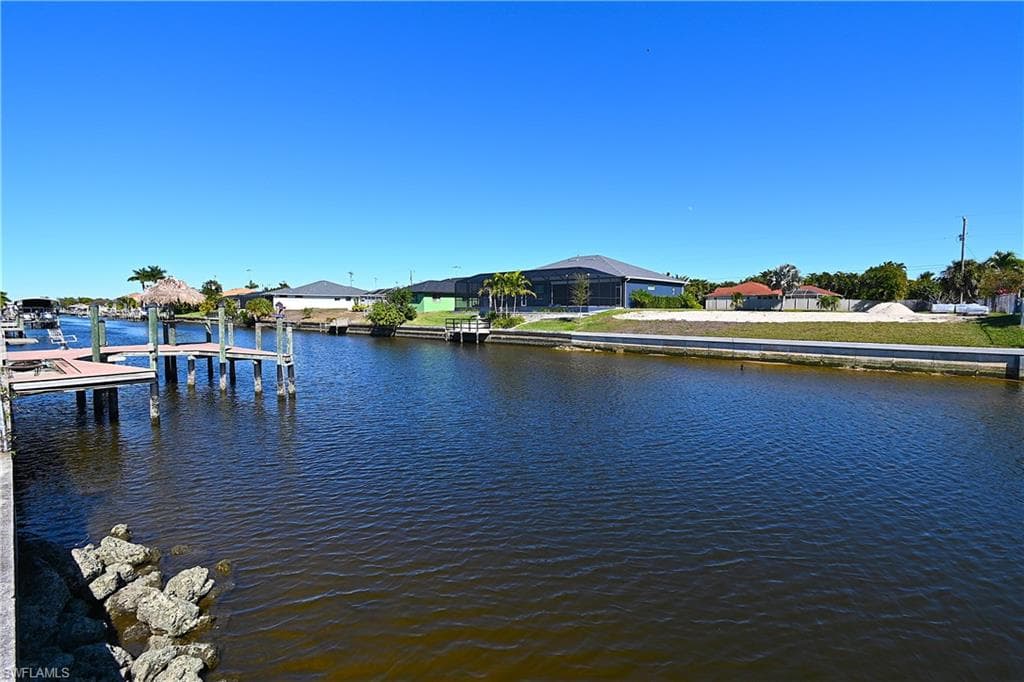 4305 SW 5th PL CAPE CORAL, FL 33914