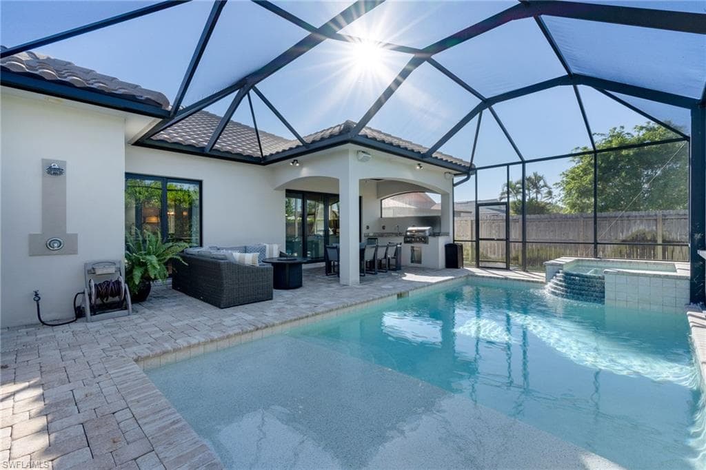 735 99th AVE N NAPLES, FL 34108