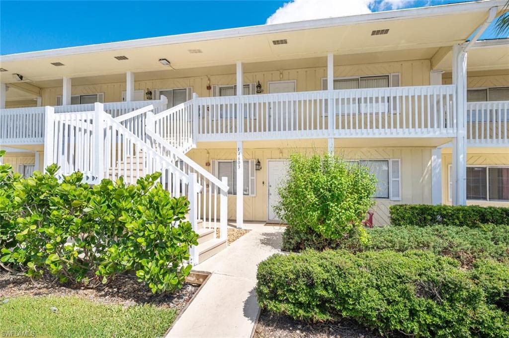 4603 Bayshore DR F10 NAPLES, FL 34112