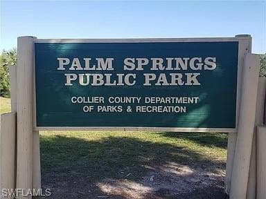658 Palm Lake DR NAPLES, FL 34104