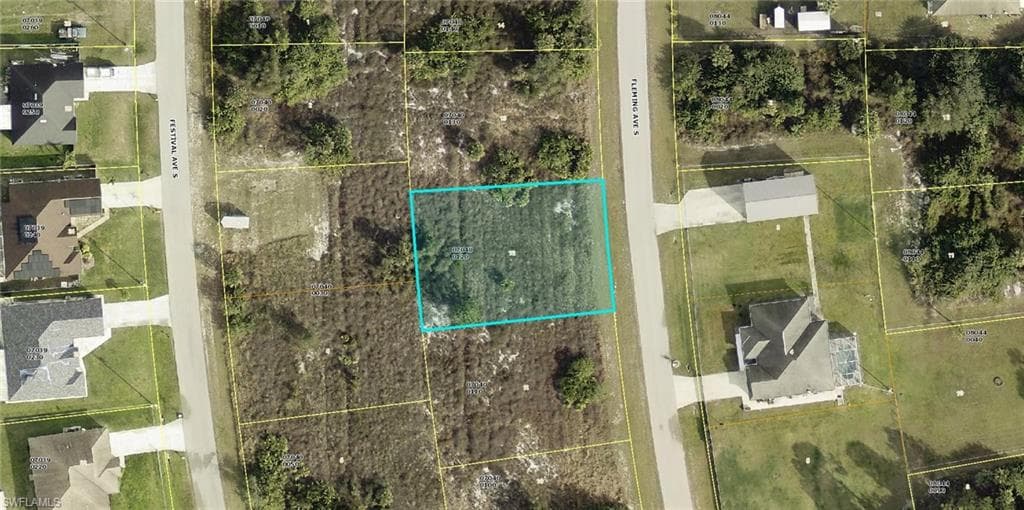 750 Fleming AVE S LEHIGH ACRES, FL 33974