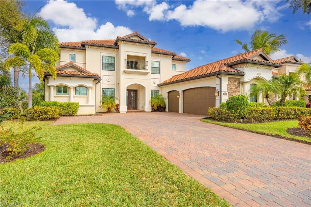9852 Corso Bello DR NAPLES, FL 34113
