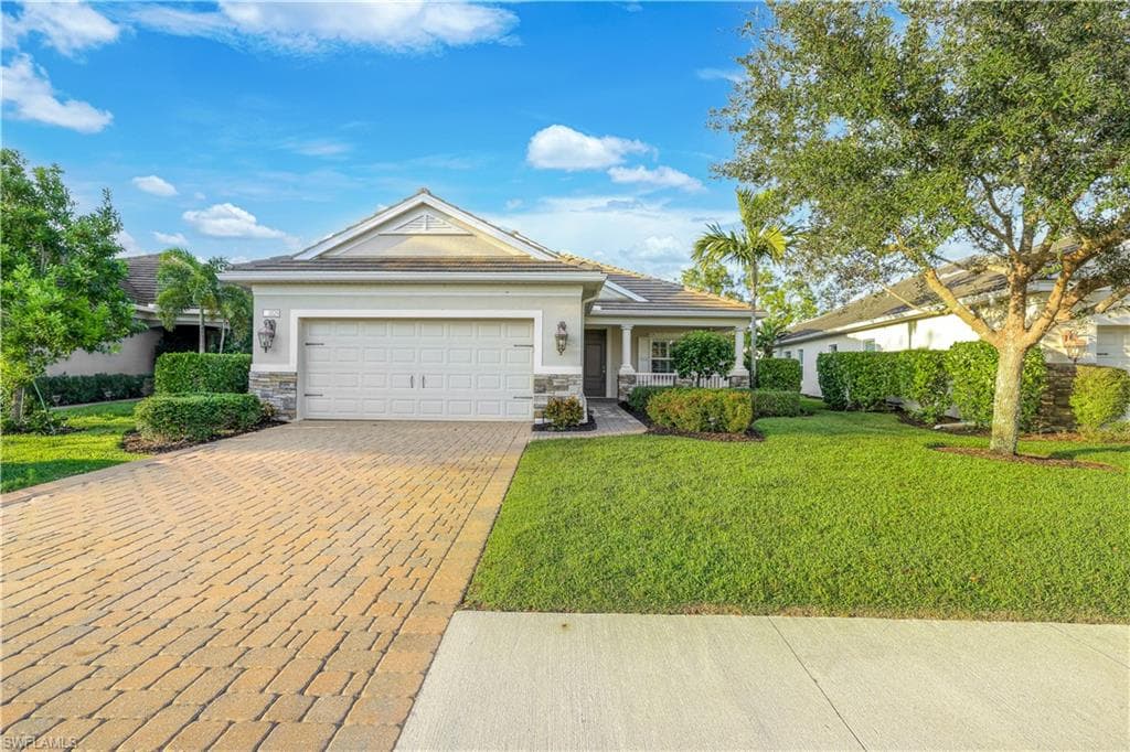 3529 Canopy CIR NAPLES, FL 34120