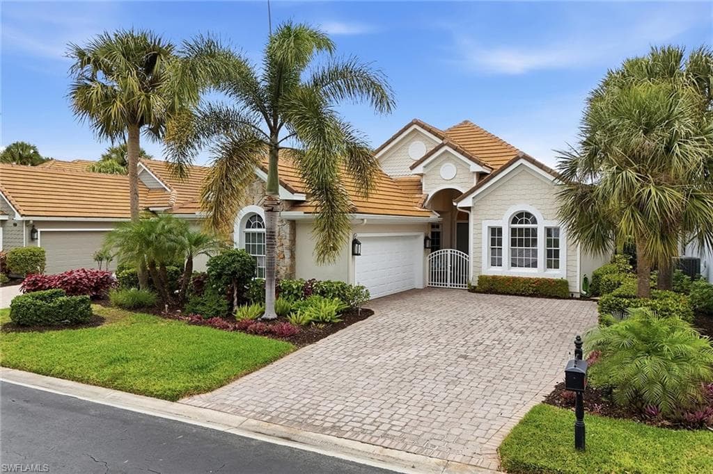 8425 Mallards WAY NAPLES, FL 34114