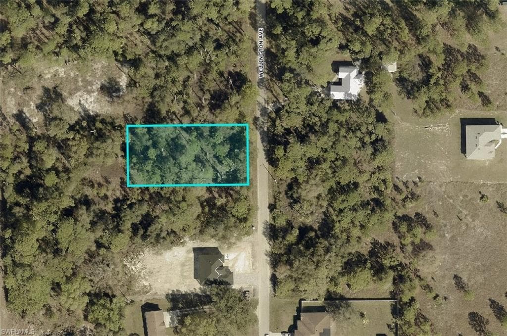 1413 Wellington AVE LEHIGH ACRES, FL 33972