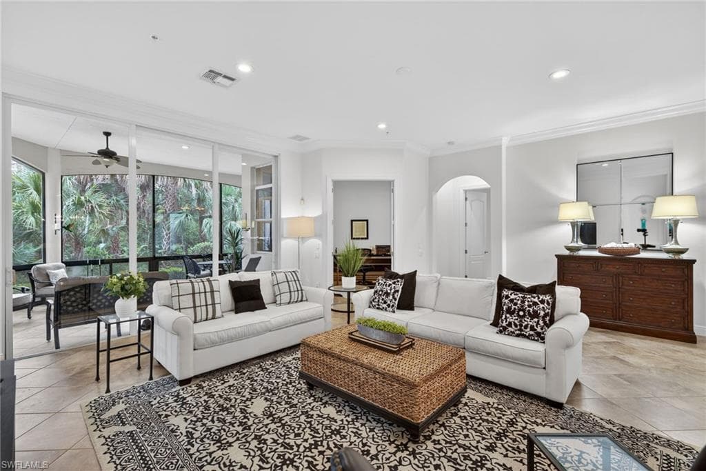 28540 Calabria CT 101 NAPLES, FL 34110