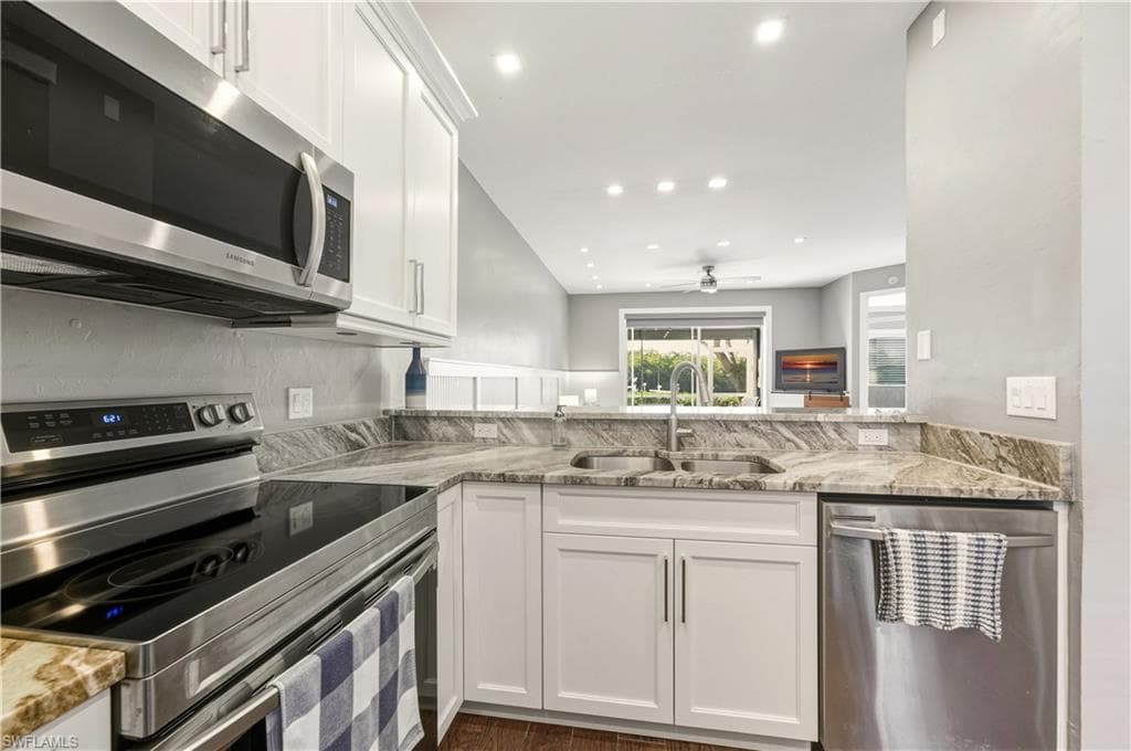 230 Newport DR 602 NAPLES, FL 34114