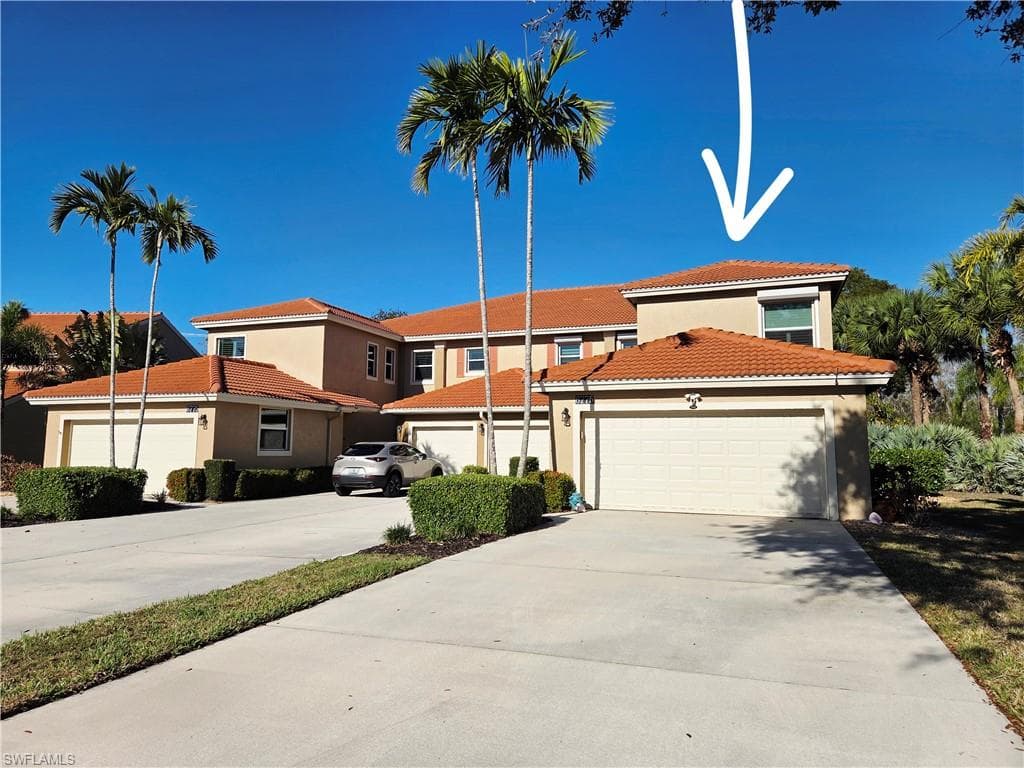 6775 Huntington Lakes CIR 202 NAPLES, FL 34119