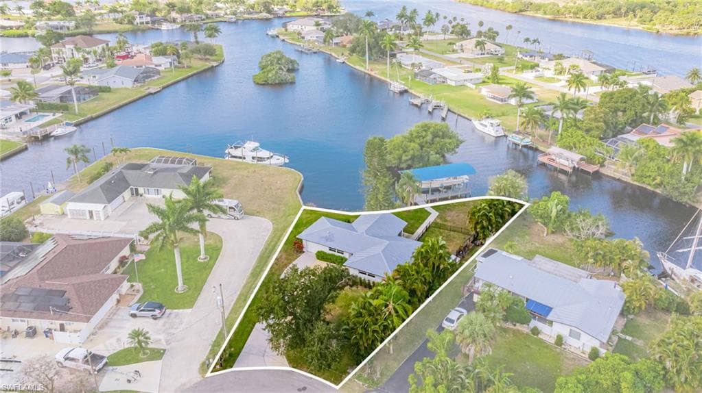 13856 Lazy LN FORT MYERS, FL 33905