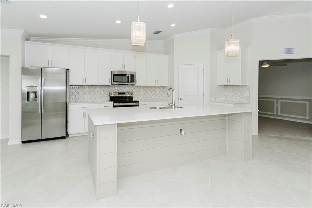 5428 Double Eagle CIR 2523 AVE MARIA, FL 34142