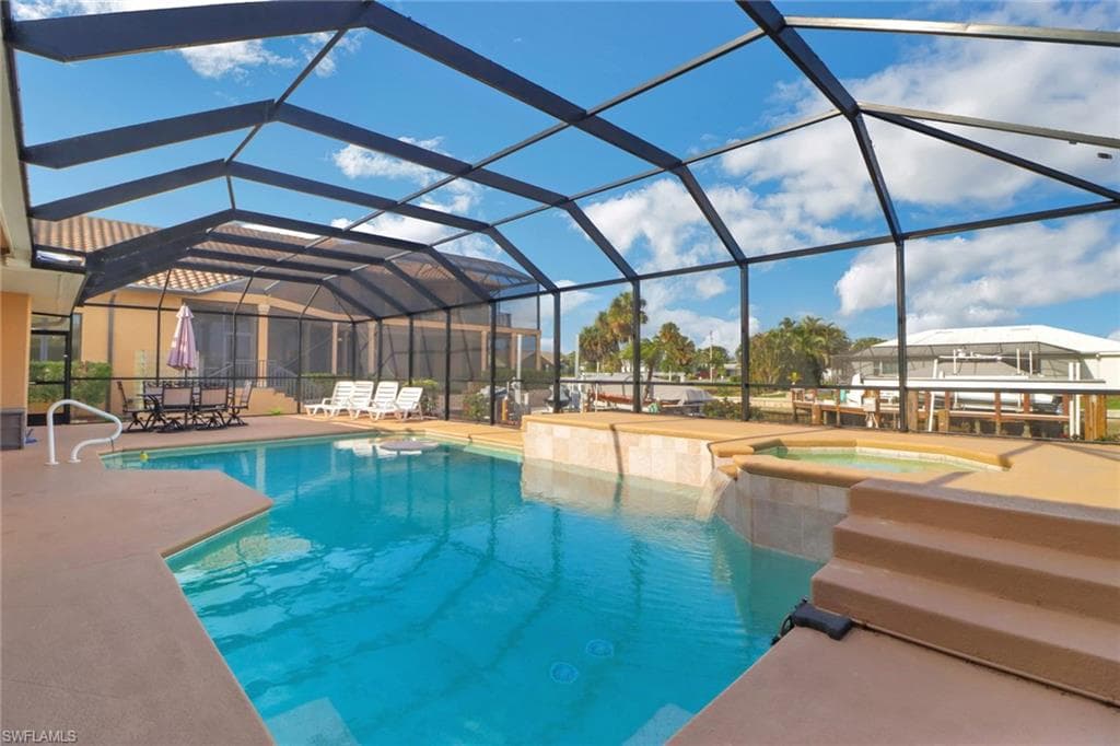 562 Goldcoast CT MARCO ISLAND, FL 34145