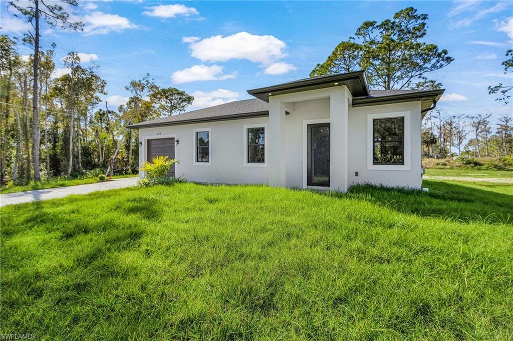920 Anaconda AVE S LEHIGH ACRES, FL 33974